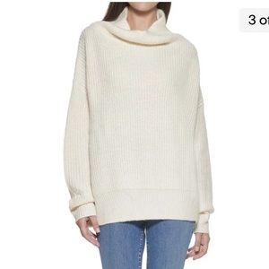CK Calvin Klein Jeans Womens Oversized Turtleneck Sweater Cream Medium